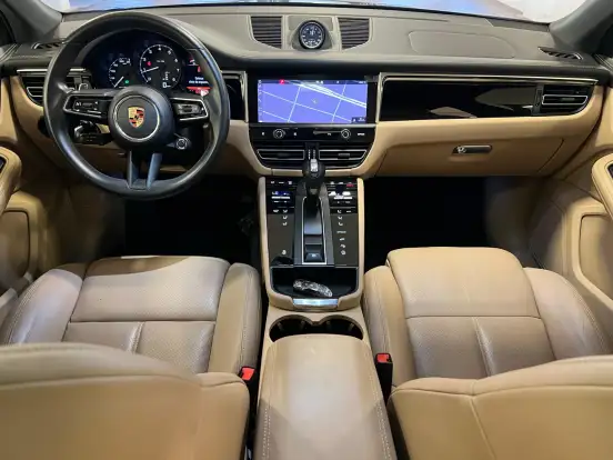 PORSCHE-MACAN-2023