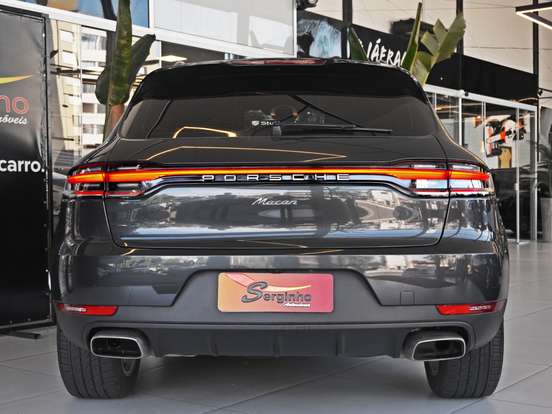 PORSCHE-MACAN-2021