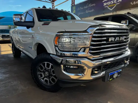 RAM 3500 6.7 I6 TURBO DIESEL LIMITED LONGHORN CD 4X4  AUTOMÁTICO