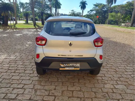 RENAULT KWID 1.0 12V SCE FLEX ZEN MANUAL RENAULT KWID 1.0 12V SCE FLEX ZEN MANUAL