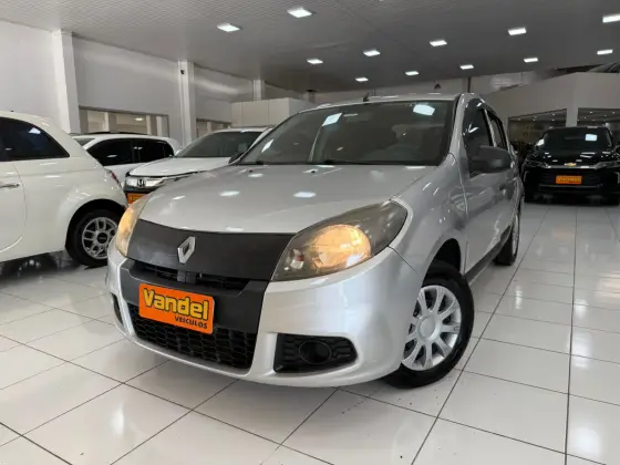 RENAULT SANDERO 1.0 AUTHENTIQUE 16V FLEX 4P MANUAL