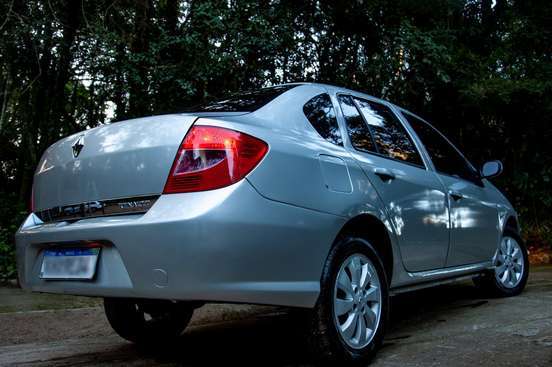 RENAULT-SYMBOL-2009