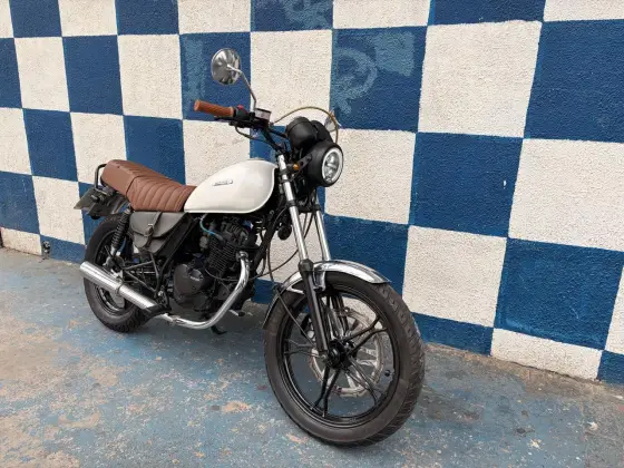 SUZUKI INTRUDER 125 