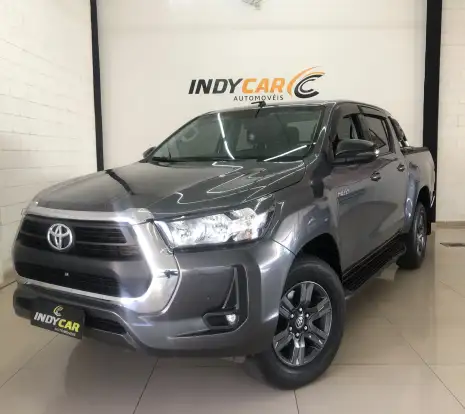 TOYOTA-HILUX-2022