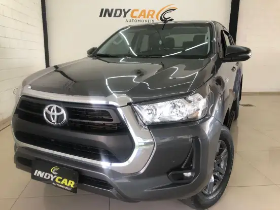 TOYOTA-HILUX-2.8 D-4D TURBO DIESEL CD SR 4X4 AUTOMÁTICO TOYOTA-HILUX-2022