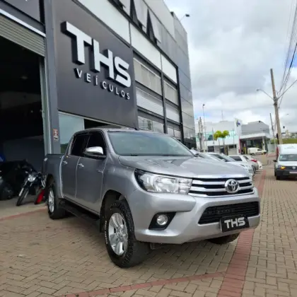 TOYOTA HILUX 2.8 SRV 4X4 CD 16V DIESEL 4P AUTOMÁTICO