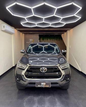 TOYOTA HILUX 2.7 VVT-i FLEX CD SR 4X2 AUTOMÁTICO