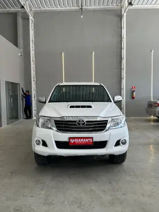 TOYOTA HILUX 3.0 STD 4X4 CD 16V TURBO INTERCOOLER DIESEL 4P MANUAL