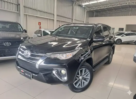 TOYOTA HILUX SW4 2.7 SR 4X2 16V FLEX 4P AUTOMÁTICO TOYOTA HILUX SW4 2.7 SR 4X2 16V FLEX 4P AUTOMÁTICO