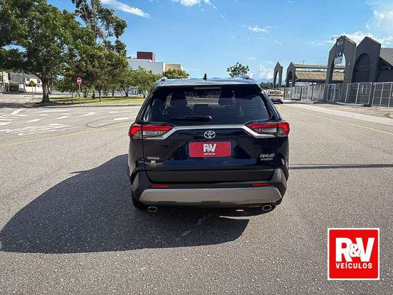 TOYOTA-RAV4-2022