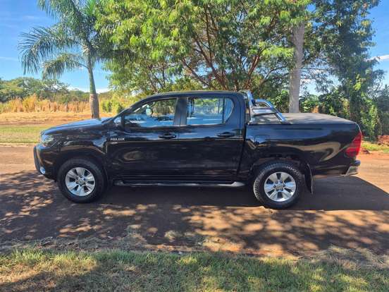TOYOTA-HILUX-2018