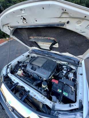 TOYOTA-HILUX-3.0 SRV TOP 4X4 CD 16V TURBO INTERCOOLER DIESEL 4P AUTOMÁTICO TOYOTA-HILUX-2014
