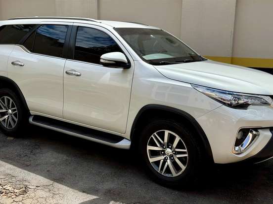 TOYOTA-HILUX SW4-2.8 SRX 4X4 16V TURBO INTERCOOLER DIESEL 4P AUTOMÁTICO TOYOTA-HILUX SW4-2016