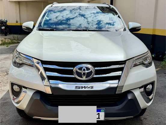 TOYOTA-HILUX SW4-2.8 SRX 4X4 16V TURBO INTERCOOLER DIESEL 4P AUTOMÁTICO TOYOTA-HILUX SW4-2016