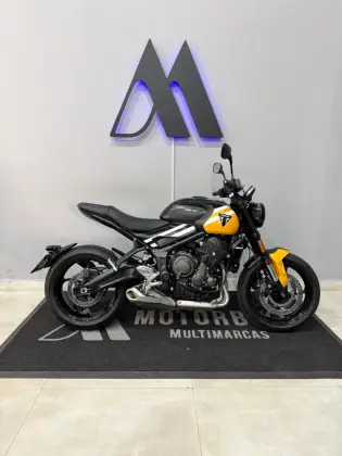 TRIUMPH TRIDENT 660 
