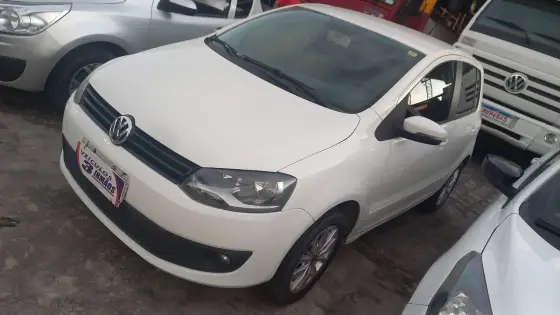 VOLKSWAGEN FOX 1.6 MI 8V FLEX 4P MANUAL