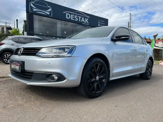 VOLKSWAGEN JETTA 2.0 COMFORTLINE FLEX 4P MANUAL VOLKSWAGEN JETTA 2.0 COMFORTLINE FLEX 4P MANUAL