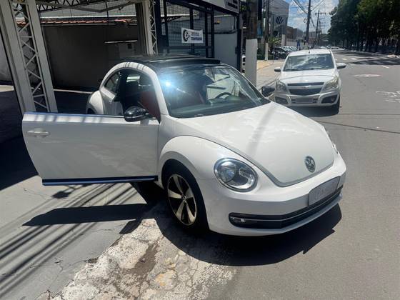 VOLKSWAGEN FUSCA 2.0 TSI 16V GASOLINA 2P AUTOMÁTICO
