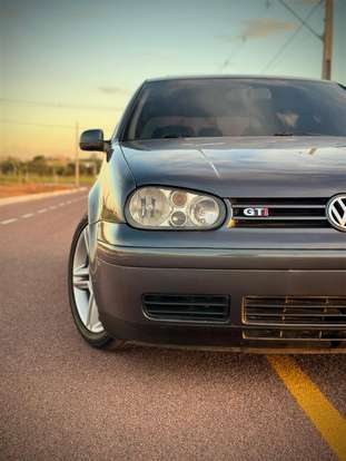 VOLKSWAGEN-GOLF-2006