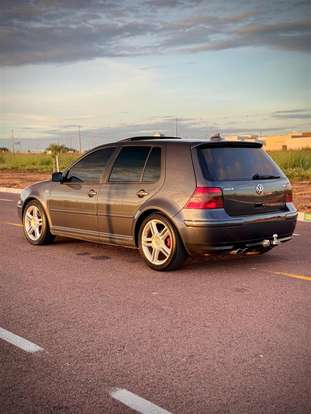 VOLKSWAGEN-GOLF-2006