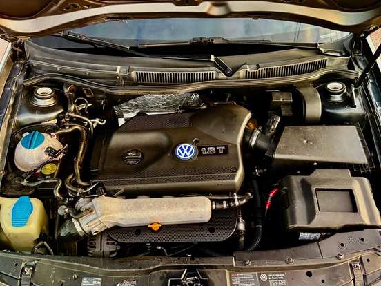 VOLKSWAGEN-GOLF-1.8 MI GTI 20V 180CV TURBO GASOLINA 4P MANUAL VOLKSWAGEN-GOLF-2006