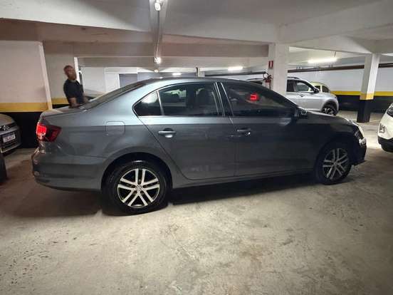 VOLKSWAGEN-JETTA-2015