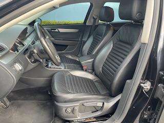 VOLKSWAGEN-PASSAT VARIANT-2013