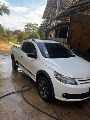 VOLKSWAGEN-SAVEIRO-2012