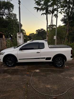 VOLKSWAGEN-SAVEIRO-2012