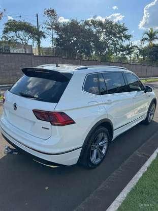 VOLKSWAGEN-TIGUAN-2020