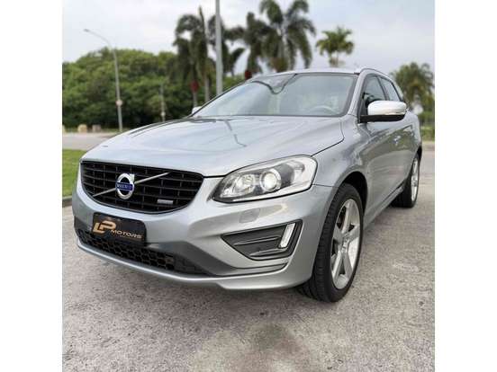 VOLVO-XC60-2.0 T6 R DESIGN TURBO GASOLINA 4P AUTOMÁTICO VOLVO-XC60-2015