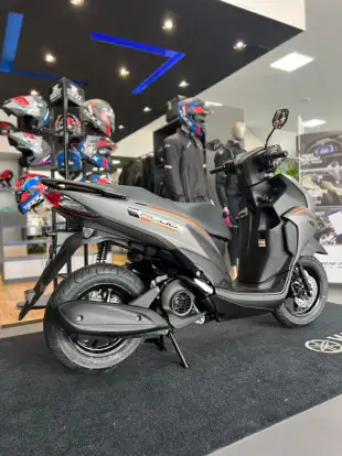 YAMAHA-FLUO 125 HYBRID CONNECTED ABS-2026