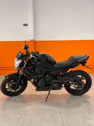 YAMAHA XJ6 N 
