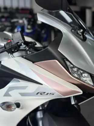 YAMAHA-YZF R15-2026