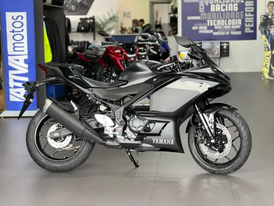 YAMAHA YZF R3 ABS CONNECTED YAMAHA YZF R3 ABS CONNECTED
