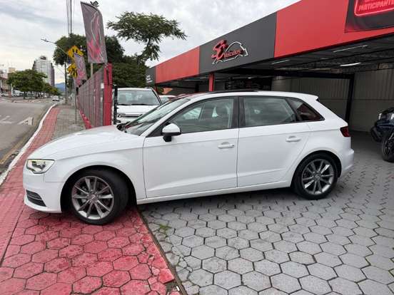 AUDI-A3-1.8 TFSI SPORTBACK 16V GASOLINA 4P AUTOMÁTICO AUDI-A3-2013