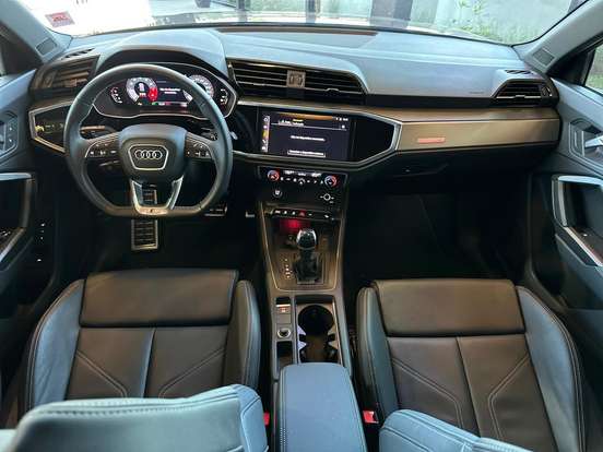 AUDI-Q3-2.0 40 TFSI GASOLINA PERFORMANCE BLACK PLUS QUATTRO TIPTRONIC AUDI-Q3-2024
