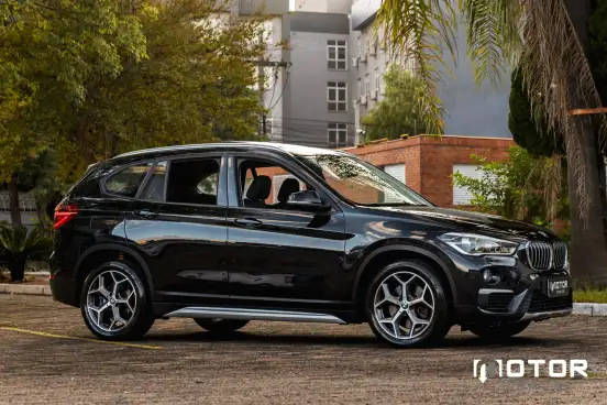 BMW-X1-2.0 16V TURBO GASOLINA SDRIVE20I X-LINE 4P AUTOMÁTICO BMW-X1-2017