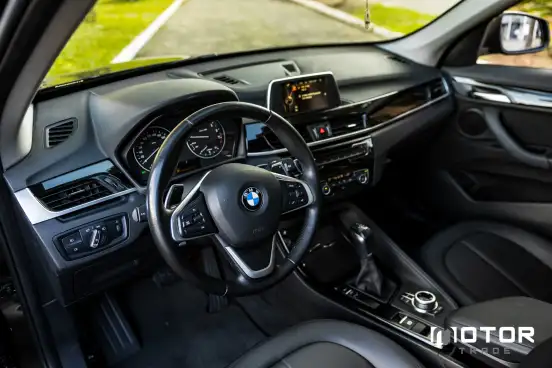 BMW-X1-2.0 16V TURBO GASOLINA SDRIVE20I X-LINE 4P AUTOMÁTICO BMW-X1-2017