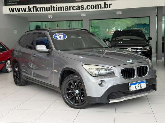 BMW-X1-2011