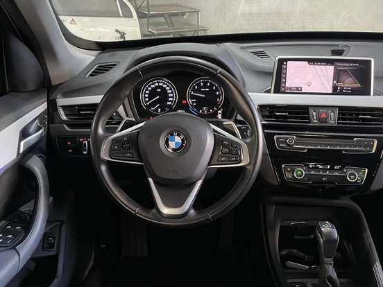 BMW-X1-2.0 16V TURBO ACTIVEFLEX SDRIVE20I X-LINE 4P AUTOMÁTICO BMW-X1-2020