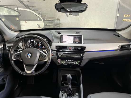 BMW-X1-2.0 16V TURBO ACTIVEFLEX SDRIVE20I X-LINE 4P AUTOMÁTICO BMW-X1-2020