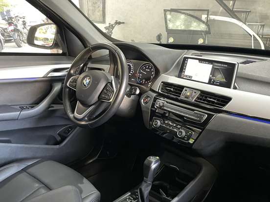 BMW-X1-2.0 16V TURBO ACTIVEFLEX SDRIVE20I X-LINE 4P AUTOMÁTICO BMW-X1-2020