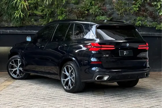 BMW X5 3.0 I6 TURBO HÍBRIDO XDRIVE50E M SPORT AUTOMÁTICO BMW X5 3.0 I6 TURBO HÍBRIDO XDRIVE50E M SPORT AUTOMÁTICO