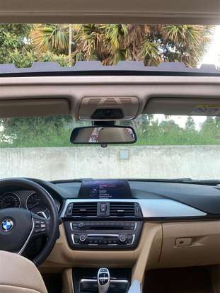 BMW-320i-2015