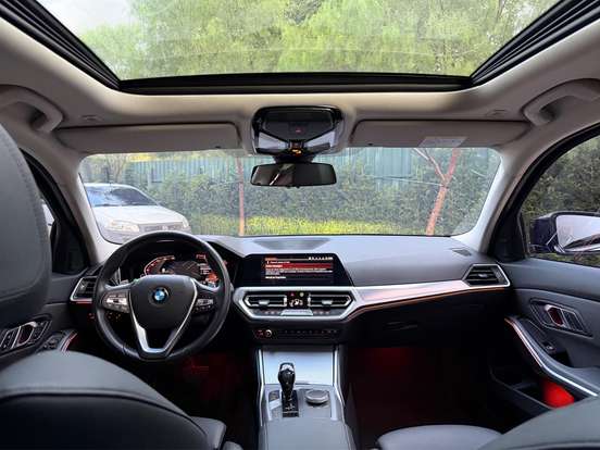 BMW-320i-2.0 16V TURBO GASOLINA SPORT AUTOMÁTICO BMW-320i-2019