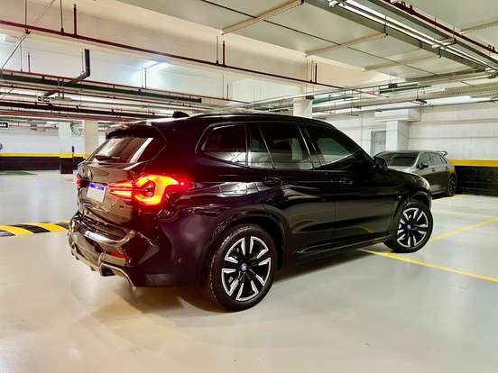 BMW-iX3-ELÉTRICO M SPORT BMW-iX3-2024