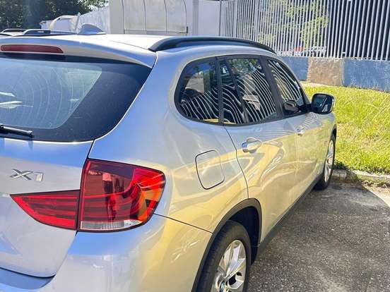 BMW-X1-2.0 16V GASOLINA SDRIVE18I 4P AUTOMÁTICO BMW-X1-2011