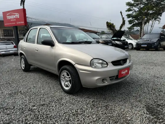 CHEVROLET CORSA 1.0 MPFI CLASSIC SEDAN 8V GASOLINA 4P MANUAL