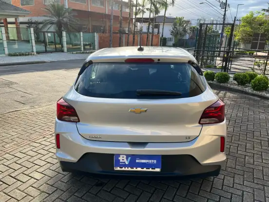 CHEVROLET-ONIX-2023